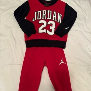 Toddler Jordan sweatsuit red and black size 2T